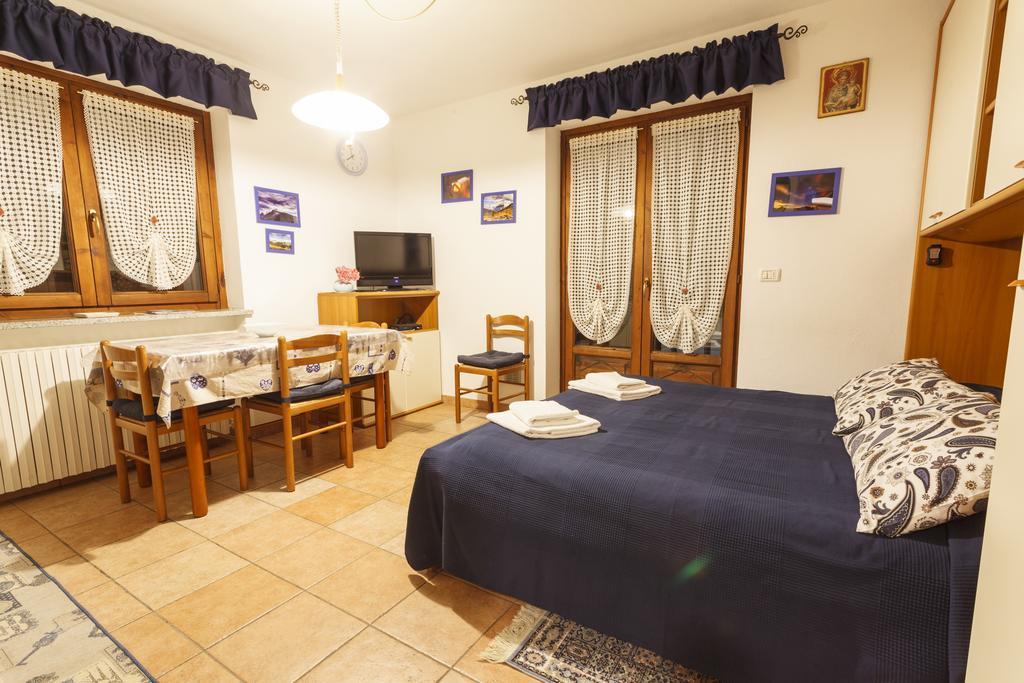 Casa Martin Appartement Pragelato Buitenkant foto