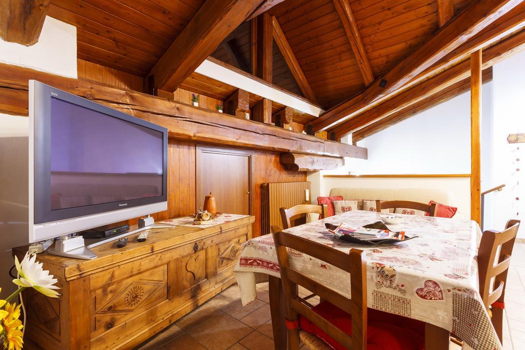 Casa Martin Appartement Pragelato Buitenkant foto